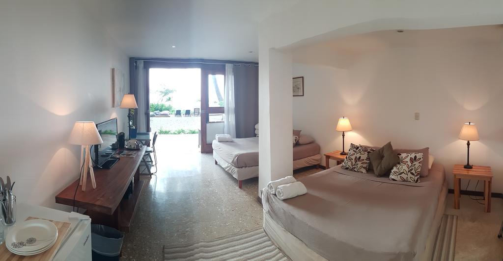 Hotel Casa Blanca Tamarindo Bagian luar foto