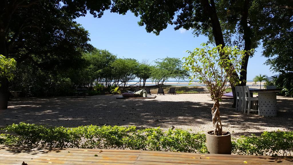 Hotel Casa Blanca Tamarindo Bagian luar foto