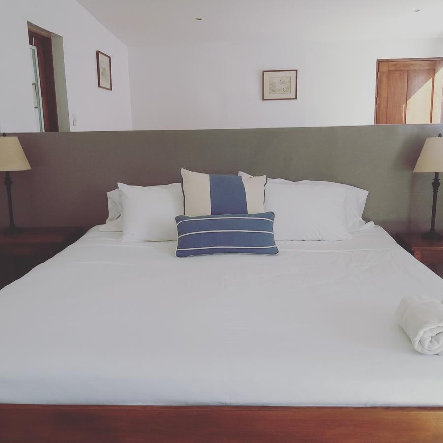 Hotel Casa Blanca Tamarindo Bagian luar foto