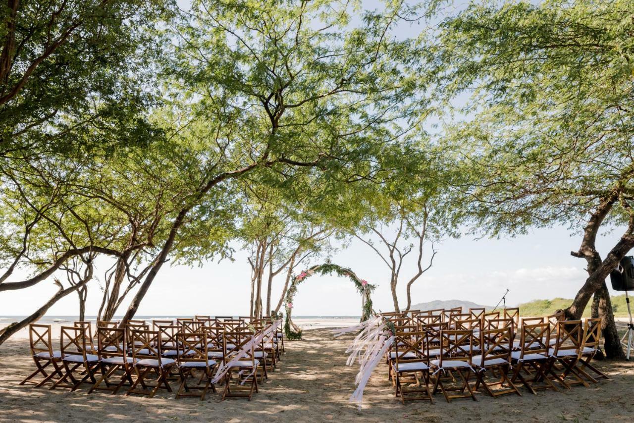 Hotel Casa Blanca Tamarindo Bagian luar foto